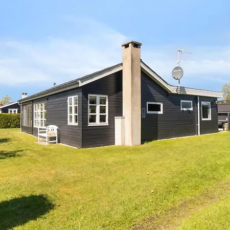 Nantje - 300m From The Sea By Interhome