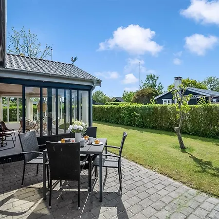 Nantje - 300m From The Sea By Interhome 펜션